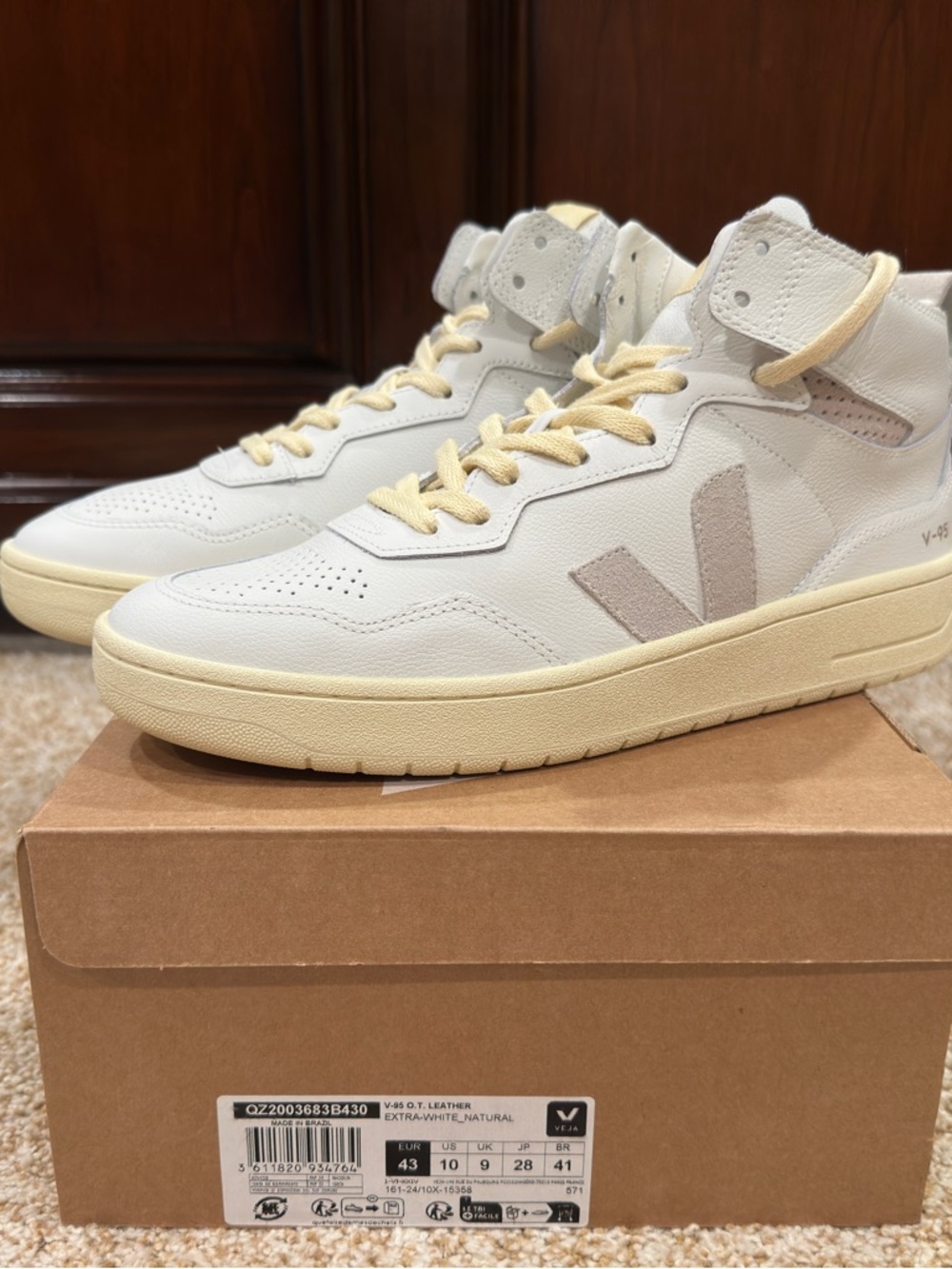 VEJA V95 - Men’s High Top Leather Sneakers in Extra White & Natural (Size: 10)